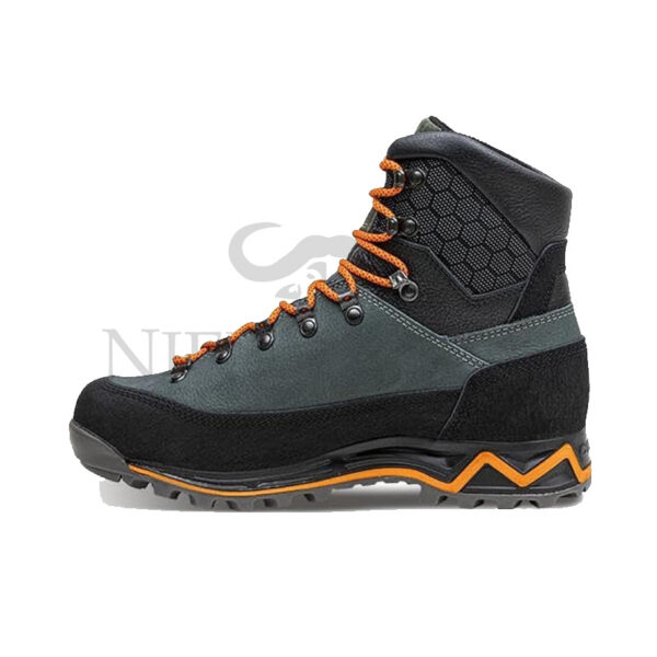 bota crispi hunting futura